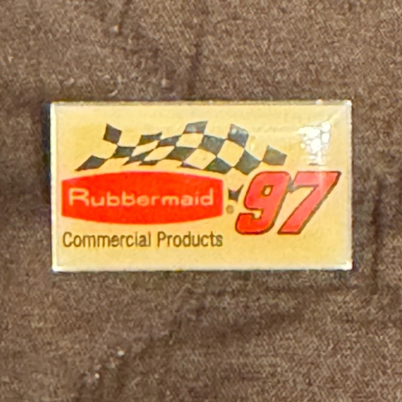 Kurt Busch 97 Rubbermaid Pin - Picture 1 of 4